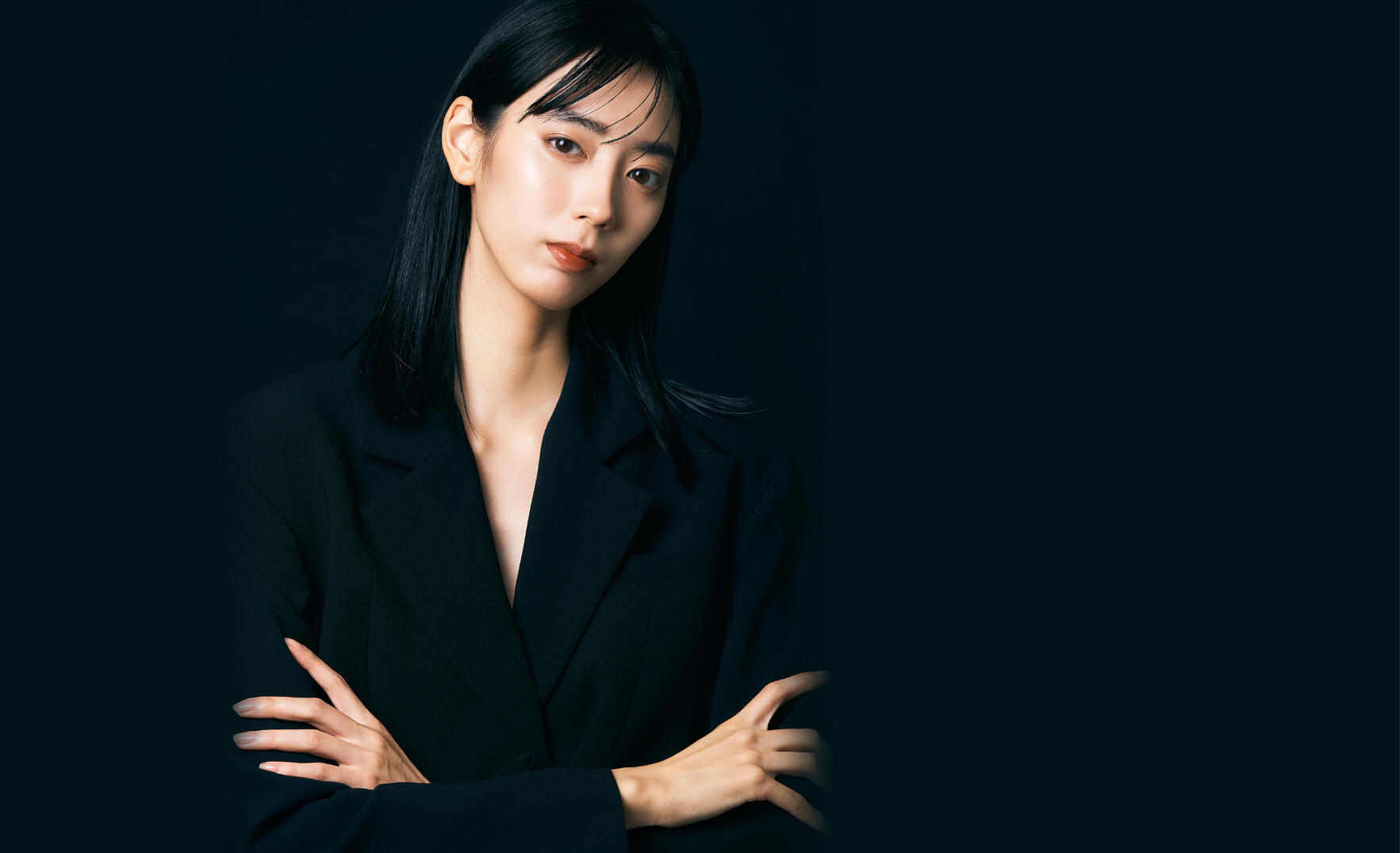 NNEグラインディングファンデーション ｜ 公式サイト